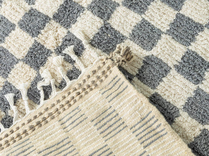 Grey Blue Check, Berber Teppich, 162 x 215 - Mid Century Friends - Vintage - Retro - Mid Century
