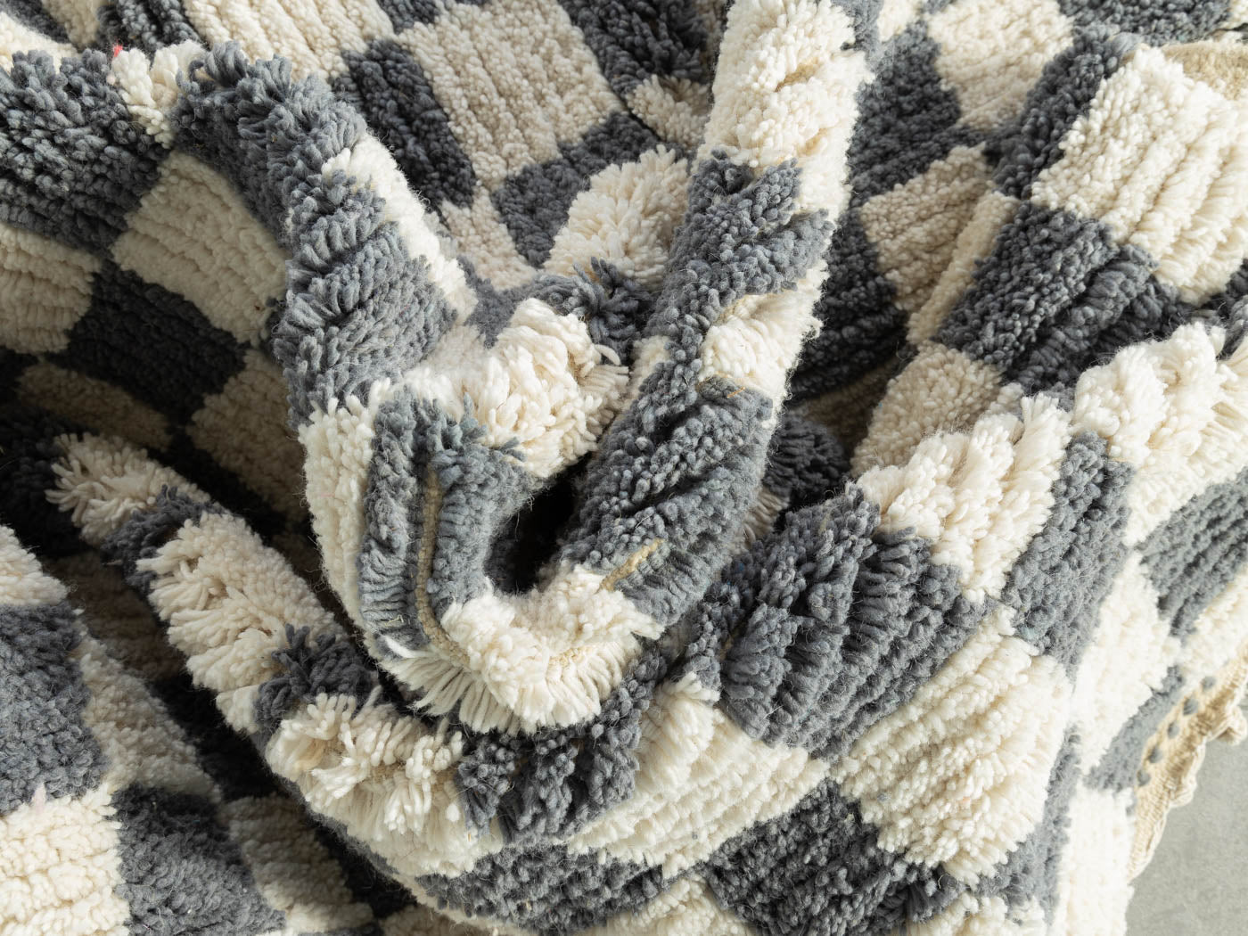 Grey Blue Check, Berber Teppich, 162 x 215 - Mid Century Friends - Vintage - Retro - Mid Century