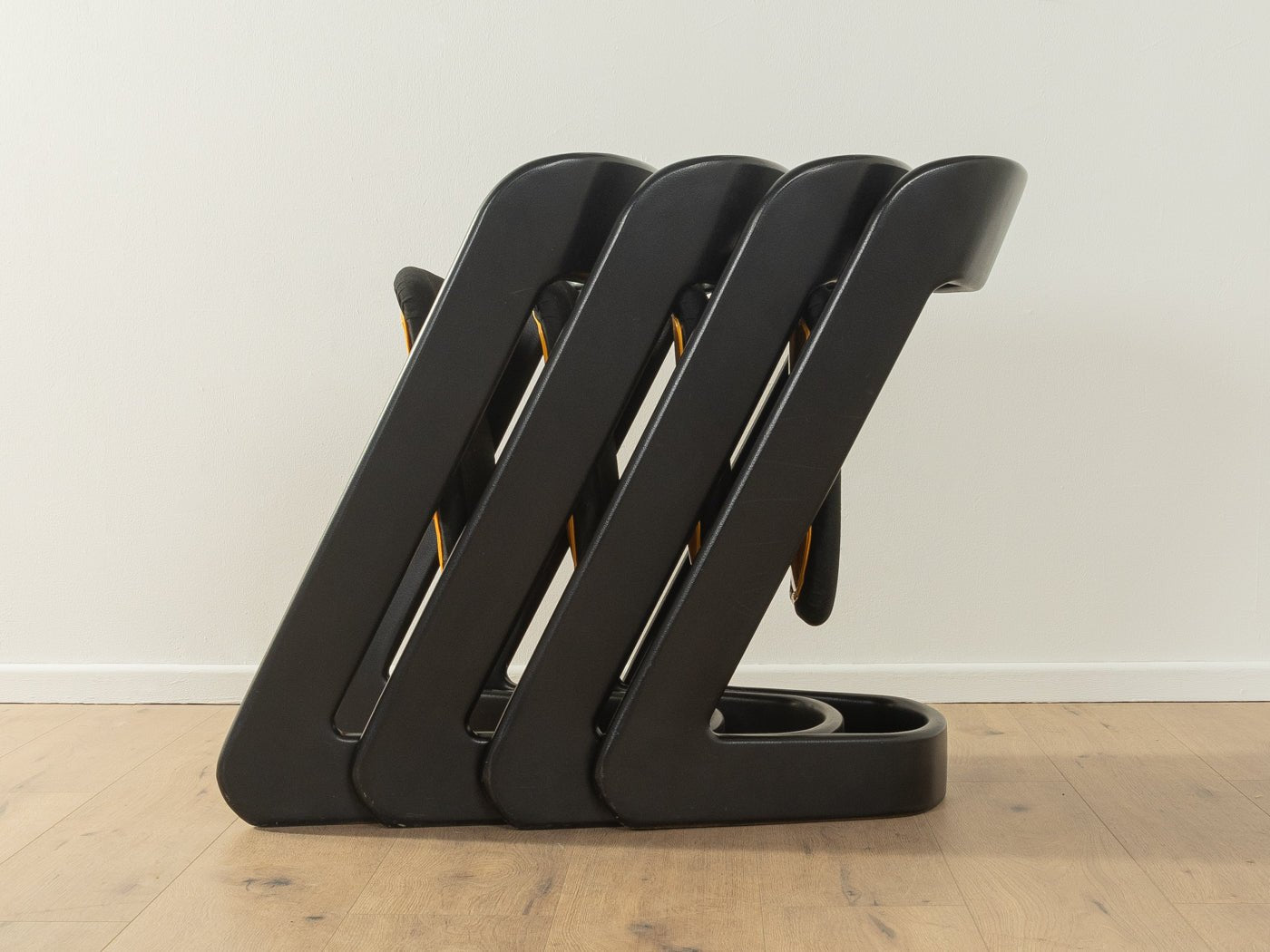 Lucy Chairs, Peter Ghyczy - Mid Century Friends - Vintage - Retro - Mid Century
