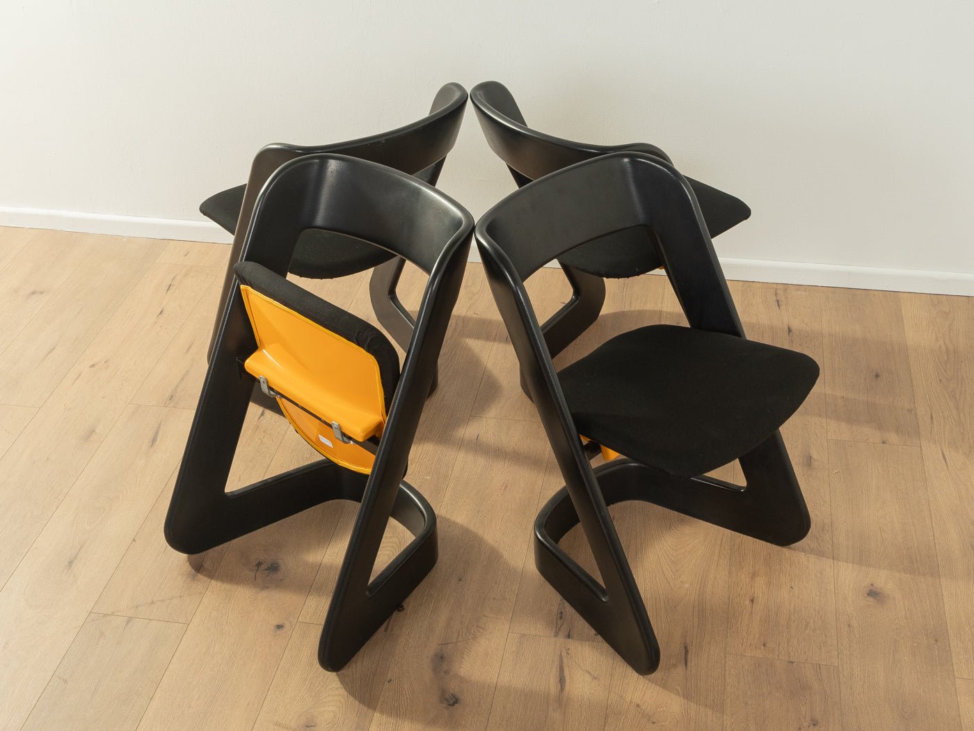 Lucy Chairs, Peter Ghyczy - Mid Century Friends - Vintage - Retro - Mid Century
