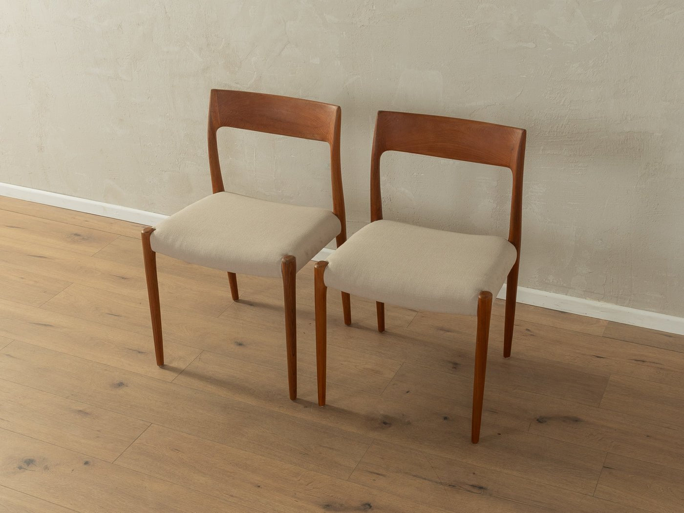 Modell 77 Esszimmerstühle, Niels O. Møller - Mid Century Friends - Vintage - Retro - Mid Century