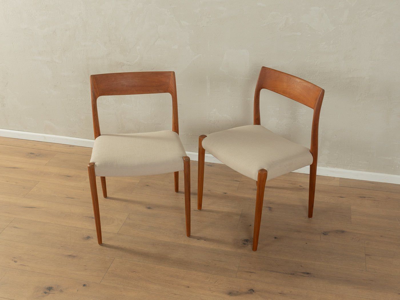 Modell 77 Esszimmerstühle, Niels O. Møller - Mid Century Friends - Vintage - Retro - Mid Century