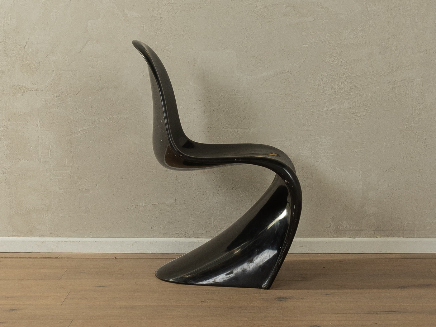 Panton Chair, Vitra / Herman Miller Collection - Mid Century Friends - Vintage - Retro - Mid Century