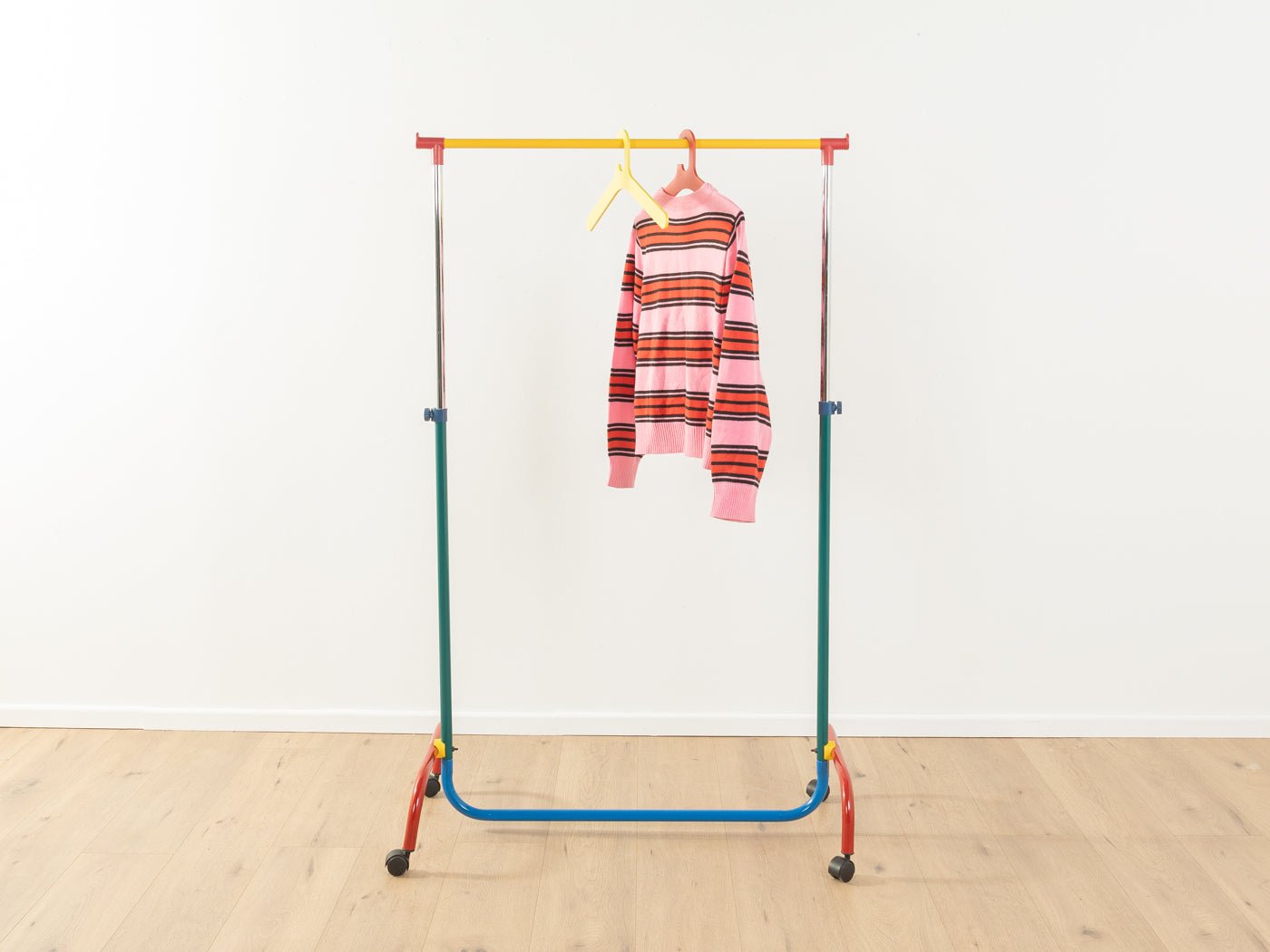 Postmoderner Garderobenständer - Mid Century Friends - Vintage - Retro - Mid Century