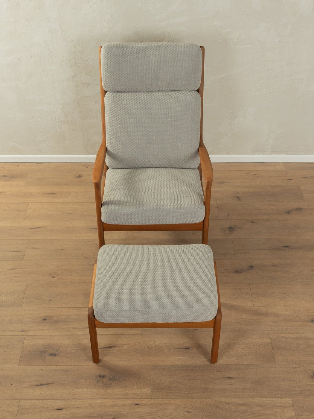 SENATOR Sessel mit Hocker, Ole Wanscher - Mid Century Friends - Vintage - Retro - Mid Century