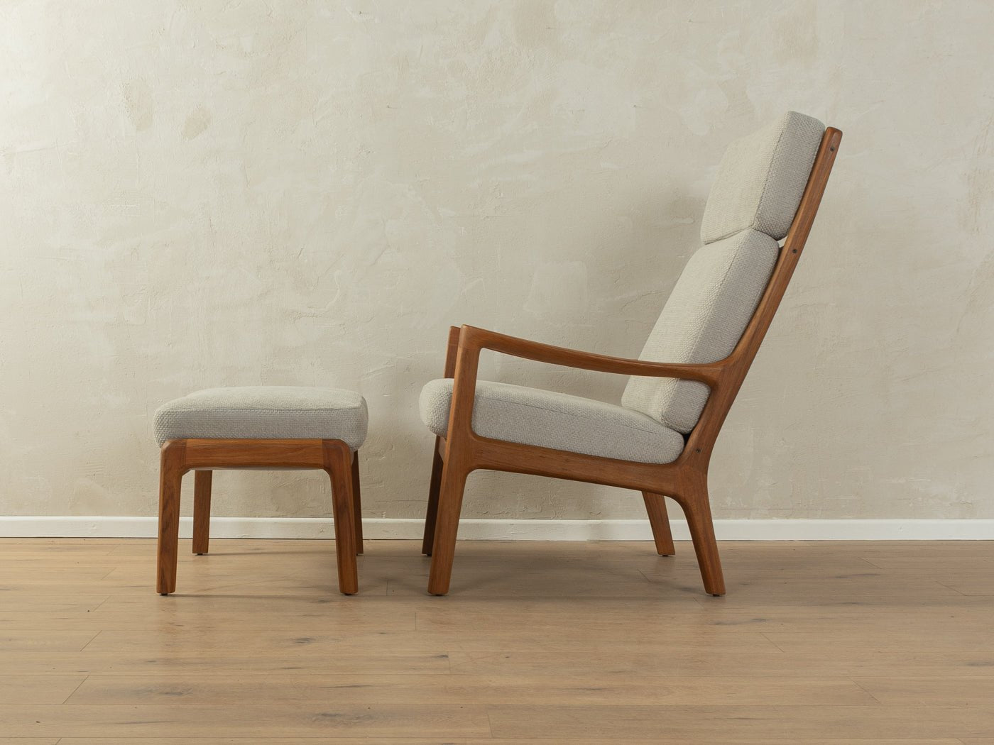 SENATOR Sessel mit Hocker, Ole Wanscher - Mid Century Friends - Vintage - Retro - Mid Century