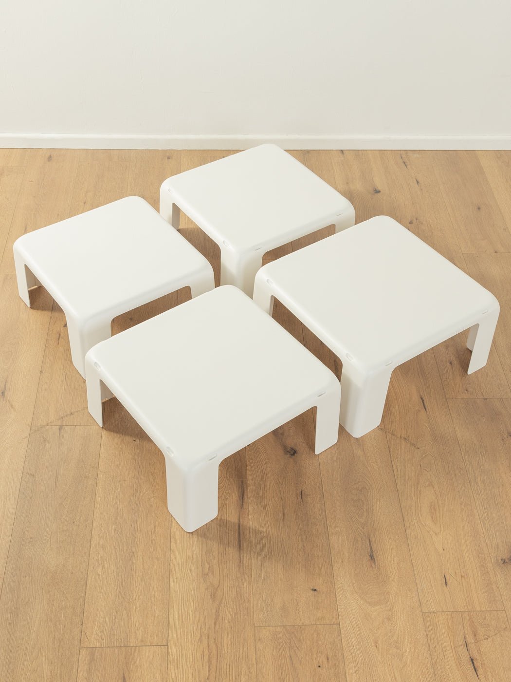 Space Age Beistelltische, GATTI, Mario Bellini - Mid Century Friends - Vintage - Retro - Mid Century