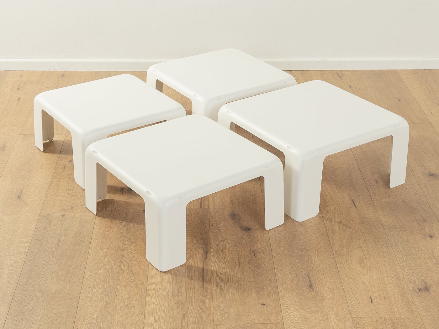 Space Age Beistelltische, GATTI, Mario Bellini - Mid Century Friends - Vintage - Retro - Mid Century