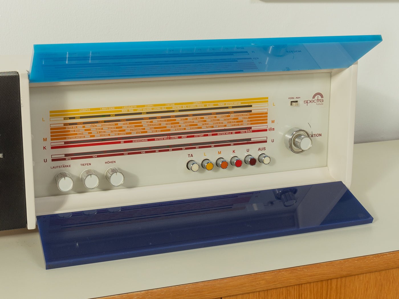 SPECTRA FUTURA M Radio, Raymond Loewy, Nordmende - Mid Century Friends - Vintage - Retro - Mid Century