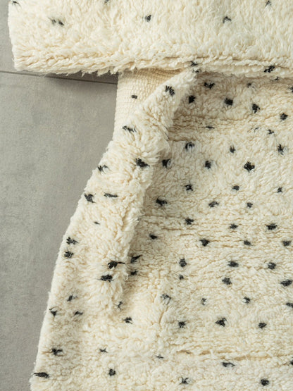 Tiny Dalmatian, Berber Teppich, 145 x 235 - Mid Century Friends - Vintage - Retro - Mid Century
