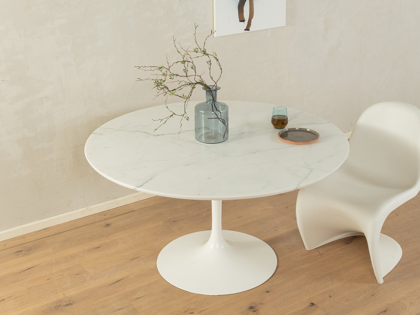 Tulip Tisch, Eero Saarinen, Ø 133 cm - Mid Century Friends - Vintage - Retro - Mid Century