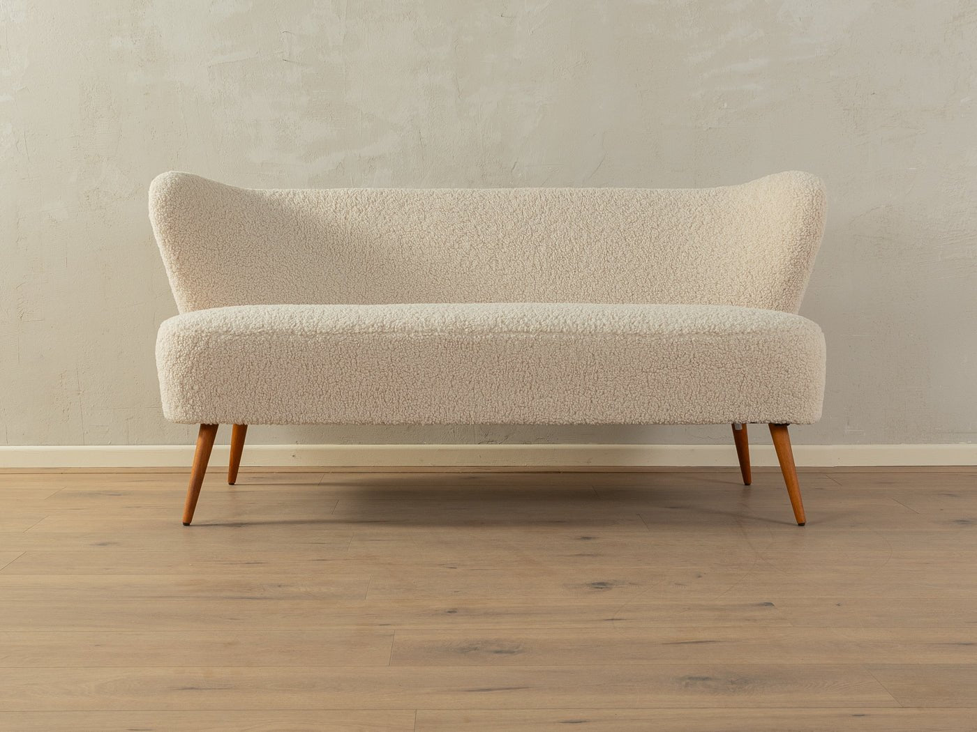 Zauberhaftes Cocktailsofa - Mid Century Friends - Vintage - Retro - Mid Century
